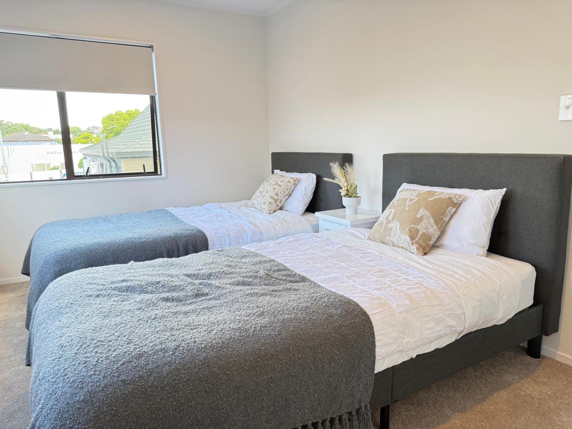 The Luxe Hidden Gem Villa In Auckland Heart - 3 Bedrooms Near Newmarket Westfieldmall ภายนอก รูปภาพ