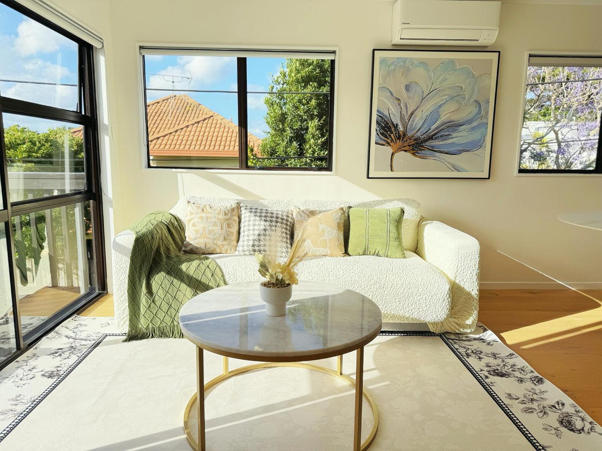 The Luxe Hidden Gem Villa In Auckland Heart - 3 Bedrooms Near Newmarket Westfieldmall ภายนอก รูปภาพ