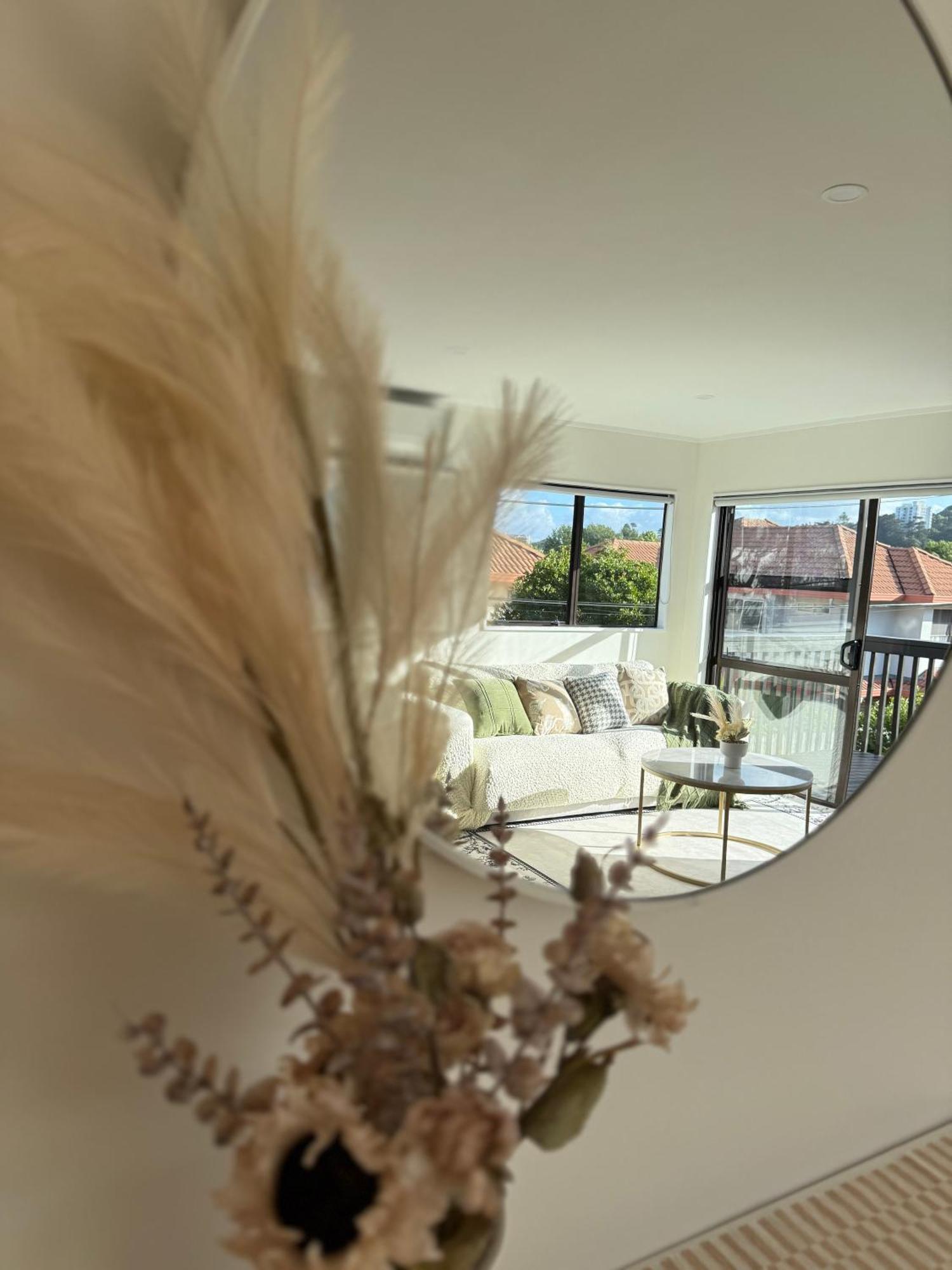 The Luxe Hidden Gem Villa In Auckland Heart - 3 Bedrooms Near Newmarket Westfieldmall ภายนอก รูปภาพ
