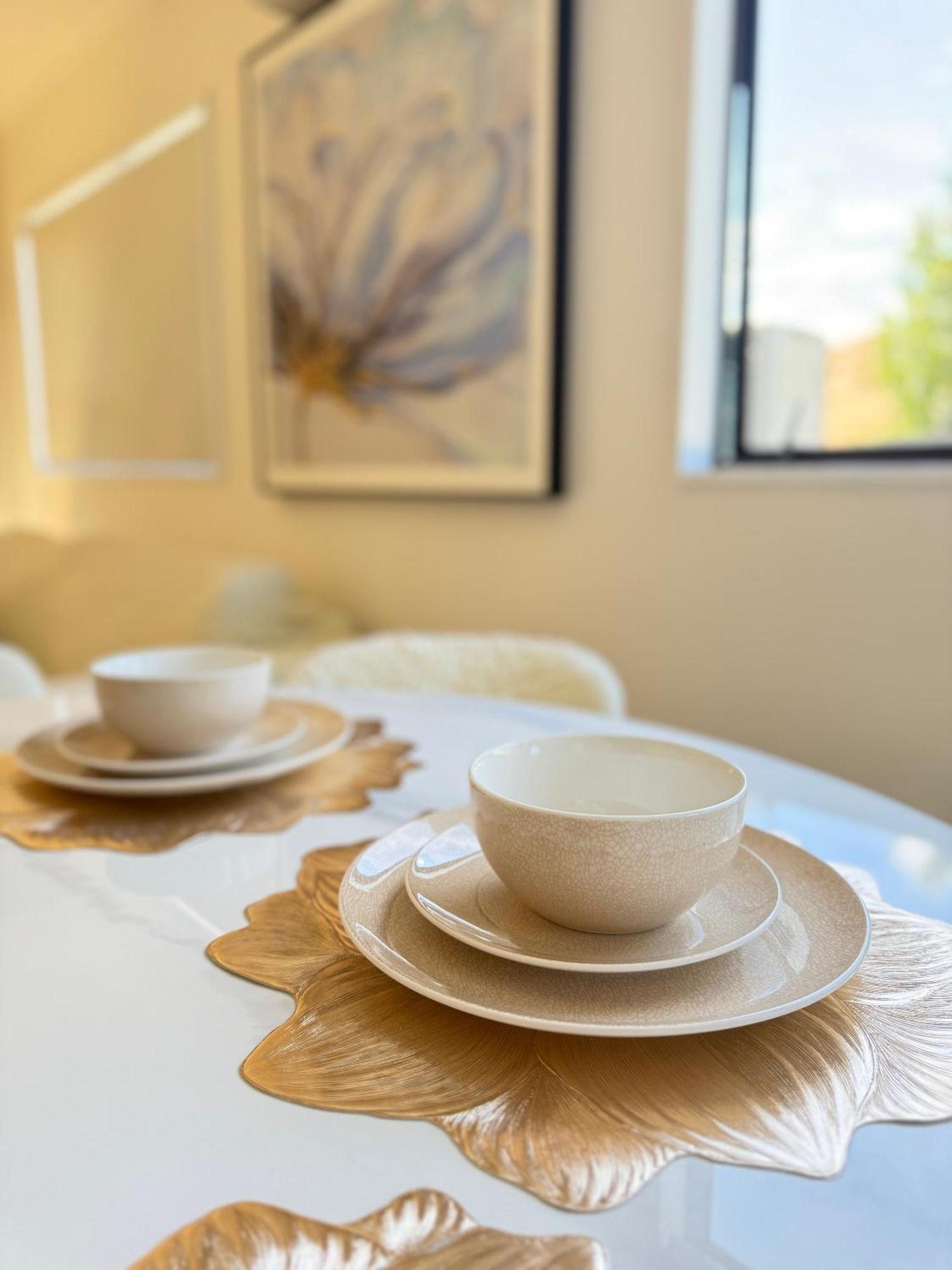 The Luxe Hidden Gem Villa In Auckland Heart - 3 Bedrooms Near Newmarket Westfieldmall ภายนอก รูปภาพ